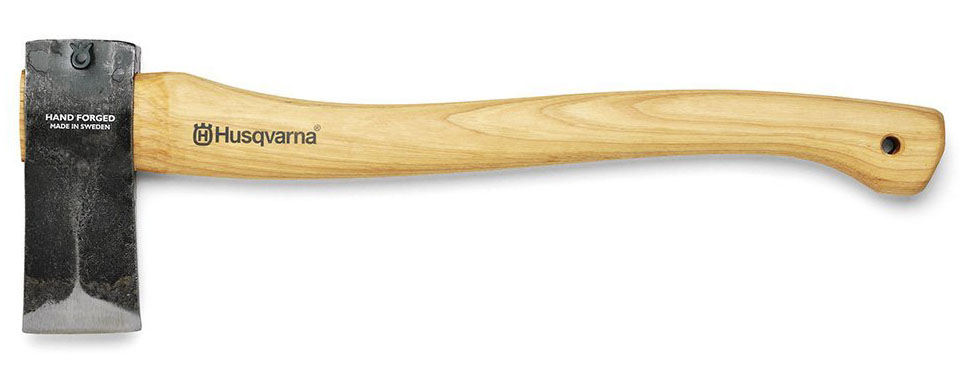 Best-Axe-for-Splitting-Wood - 7RouterTables